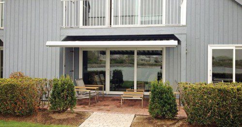folding lateral arm retractable awnings