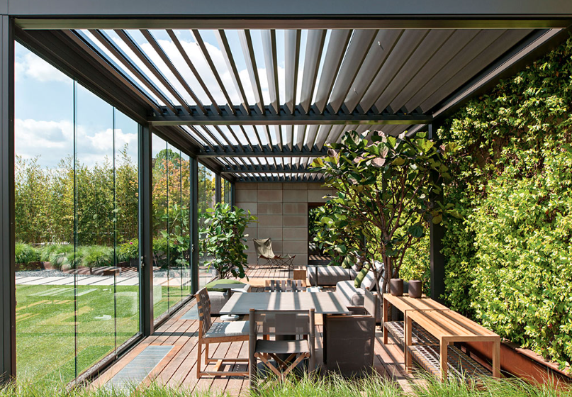 Retractable Roof