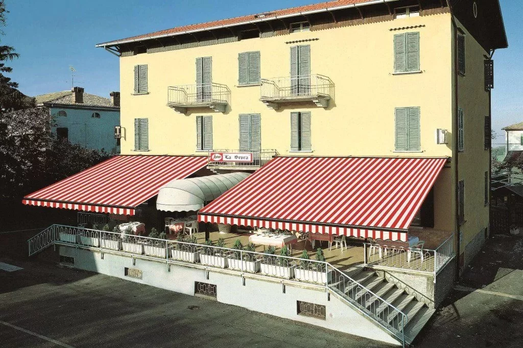 arge retractable awnings protecting at a commercial business
